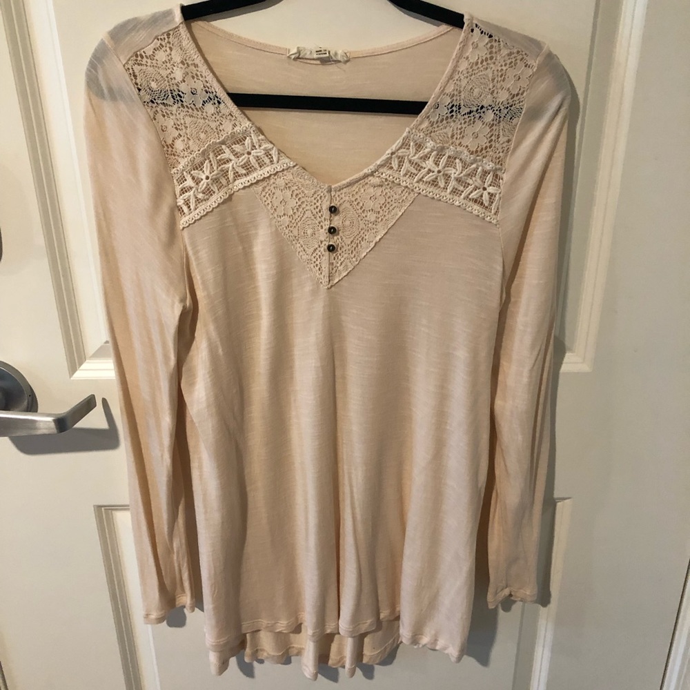 Cute blouse